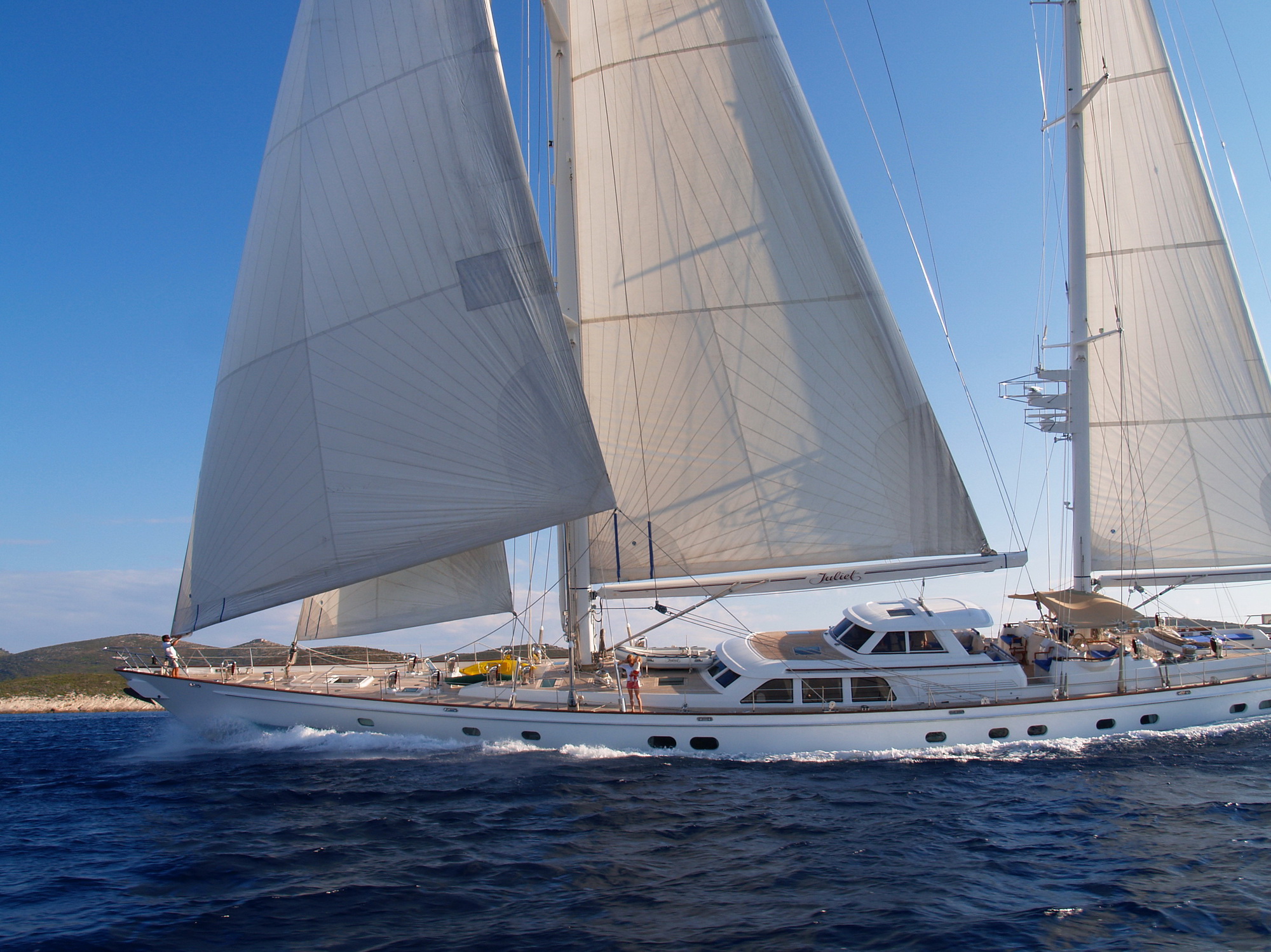 Juliet P9030237_3 by capt Jonathan Allan r11_resize