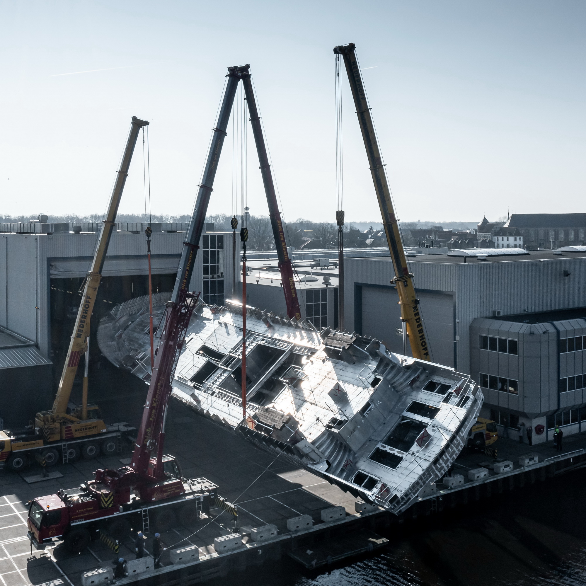 Royal Huisman Project 406 - photo by Tom van Oossanen DJI_0066sq_resize